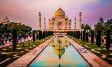 Delhi to Agra One Day Tour by Bus