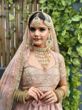 Beauty parlour in Noida, Uttar Pradesh