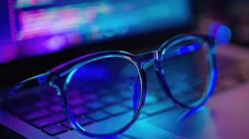 Eye Lens for Clear Vision and Everyday Comfort