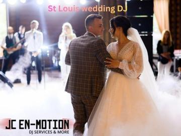 St Louis Wedding DJ for Perfect Music on Your Big Day