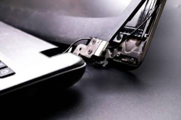 Broken Laptop hinges repair as from kshs 3000