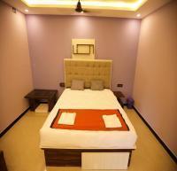 Best Hotel Rooms in Pollachi for Family | Canalway Inn