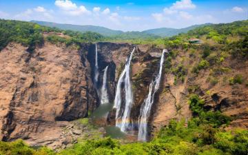 Best Karnataka Tour Packages for Family & Friends