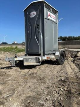 Construction Site Toilet Rental – Single Towable Units