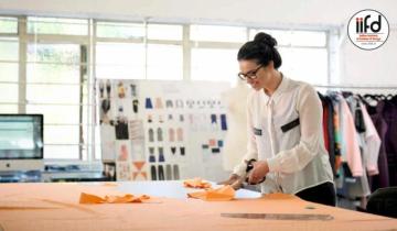 TRANSPARENCY IN RELATION TO SOCIAL RESPONSIBILITY IN FASHION CULTURE