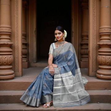 Which store offers the best selection of Kanjeevaram Sarees in Jeddah