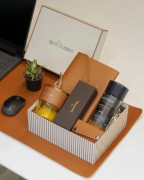 Buy Corporate Hampers for Clients Online