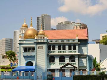 A Slow Singapore Honeymoon, No Rush