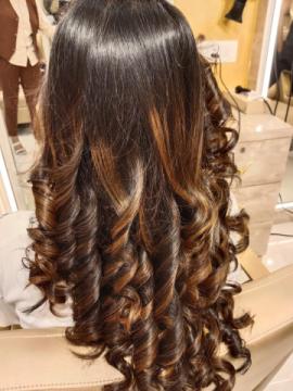 Beauty parlour in Ghaziabad, Uttar Pradesh