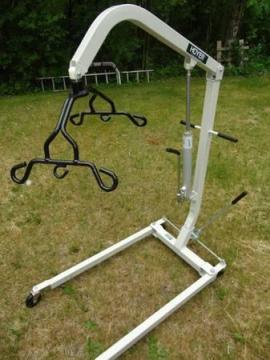 Hoyer lift or patient lift