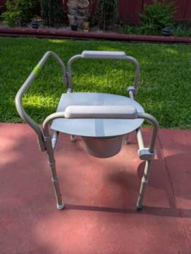 Bedside commode
