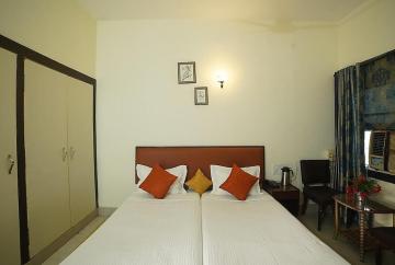 Book MPT Malwa Retreat Mandu MPTDC - Asia - Hotels & Resorts.