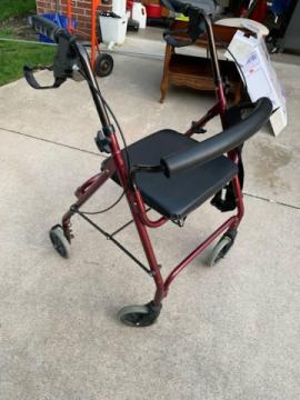 Rolling walker with a seat for Seniors