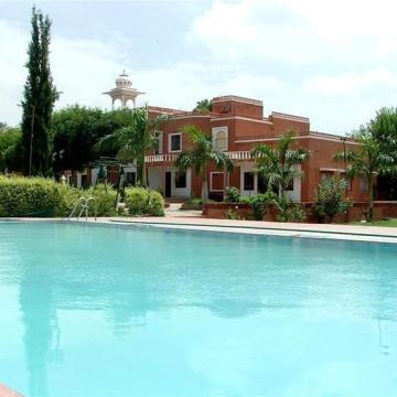 Beautiful Resorts in Udaipur for a Peaceful Lake City Stay