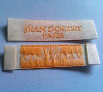 Why you choose Custom Woven Labels for your clothing collection?