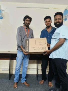 Enroll in our selected courses and get a FREE system to kickstart your learning journey