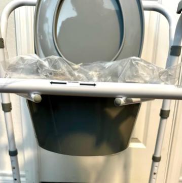 Bedside commode