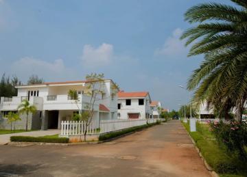 Best Family Villa Stays near ECR Chennai | Lush Garden