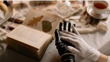 Custom Prosthetics Near You for Comfort and Confidence