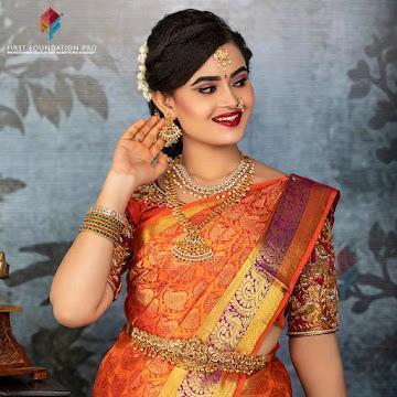 Expert Tricks for Applying False Eyelashes - First Foundation Pro