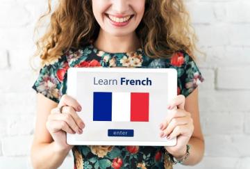 Why a French Language Course in Delhi Can Boost Your Career