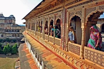 Royal Rajasthan Train Journey India | Palace on Wheels Luxury Tour