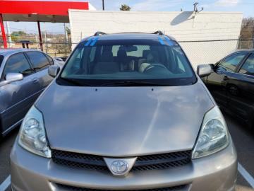 Window repair service