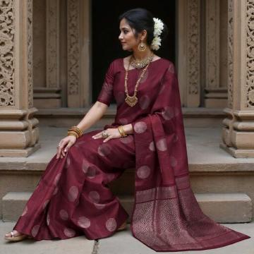 How to Keep Soft Silk Sarees Wrinkle-Free in Saudi Arabia Climate