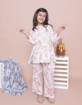 Casual Wear for Girls – Comfortable, Stylish & Perfect for Everyday