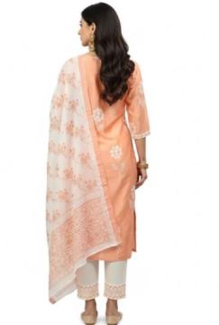 Peach Floral Kurta Set for Office & Brunch | Women’s Kurta Set Rs. 2199
