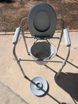 Bedside commode
