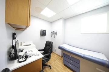 张志友儿科医生诊所 Zhiyou Zhang Pediatrician