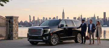 Manhattan Town Car Service | Luxury Sedan & Chauffeur 24/7