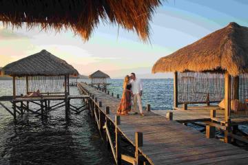 Romantic Kerala Honeymoon Experience for Couples