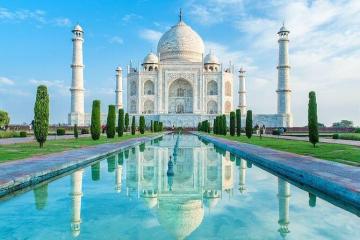 Delhi to Agra One Day Tour by Bus