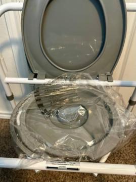 Bedside commode