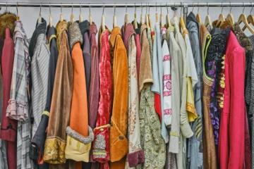 Vintage apparel bulk suppliers