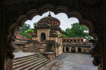 Ahilya Fort (Maheshwar Fort): History, Timings & Places to Visit in Maheshwar