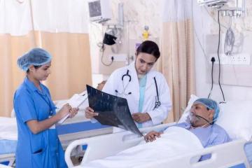 Expert Critical Care Specialist in Gandhinagar at Advanced Hospital