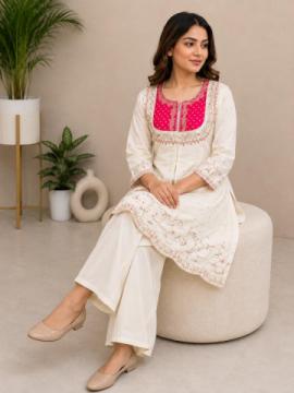Off White Embroidered Kurta Set | Under 2000 Rs. 1699
