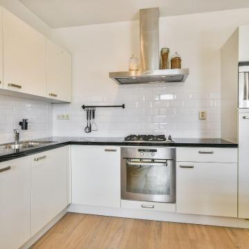 Kitchen Manufacturers in Delhi NCR | Custom Modular Kitchens