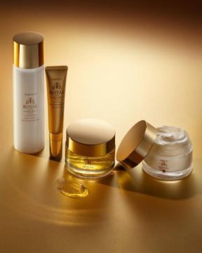 How Can a Cosmetic Business Apply for a Cosmetic License?