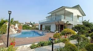 Where can you find the best Farm House for Sale in Noida Expressway?