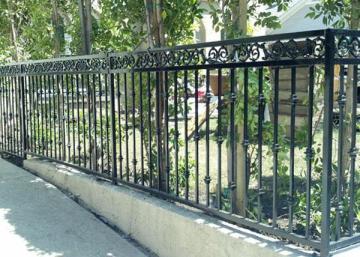 Commercial Vinyl Gates in Long Beach