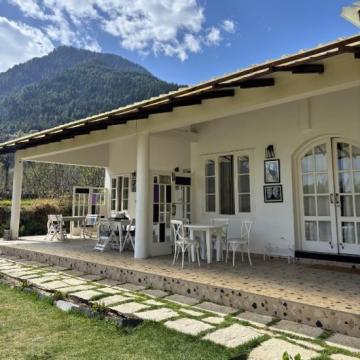 Book the Best Luxury Hotel in Manali for Your Next Vacation | Ekaa House