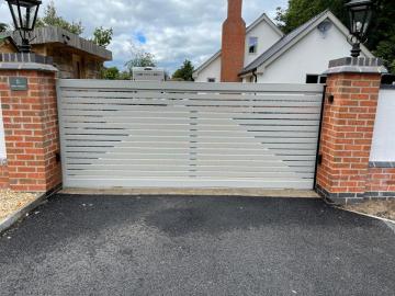 Premium Electric & Automatic Gate Services in Surrey – Installation, Repair & Maintenance