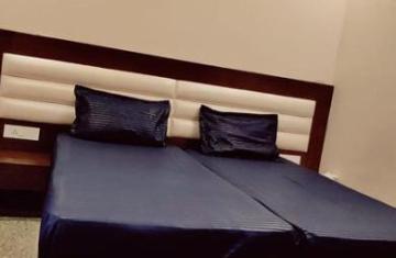 What Are the Best PG & Hostel Options Near DLF Phase 1, Gurgaon?