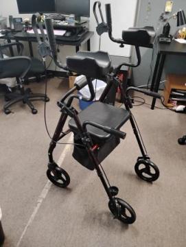 Medical Equipment for Seniors – Rollators, Wheelchairs, Shower Chairs, and More