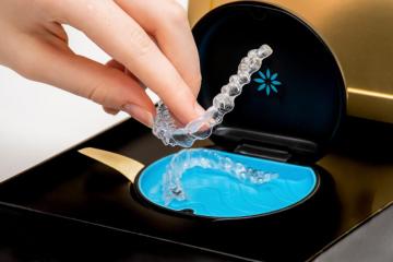 Invisalign in Oak Park | Achieve a Straighter Smile with Clear Aligners