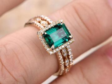 Emerald and Diamond Wedding Set